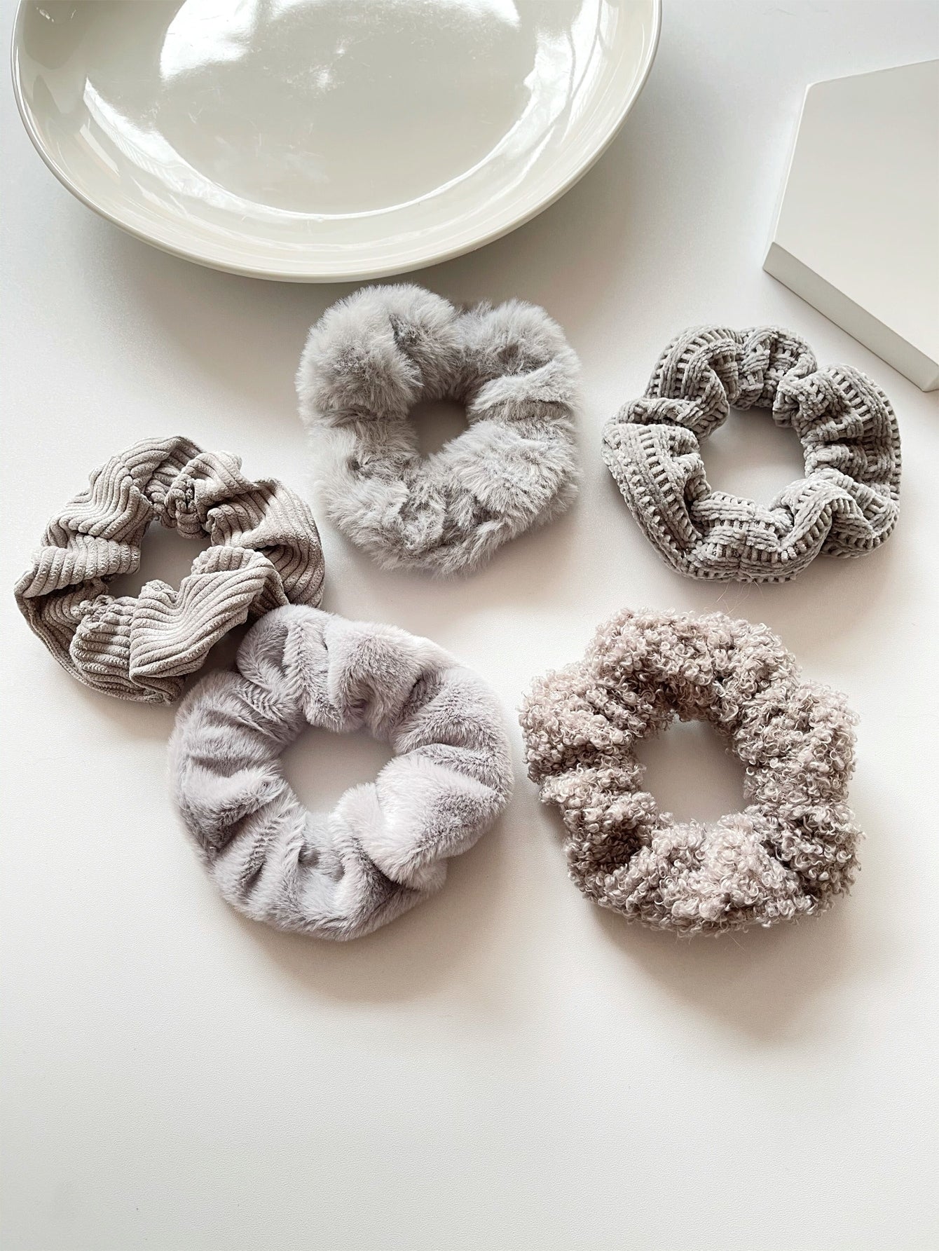 Textured Scrunchie Set